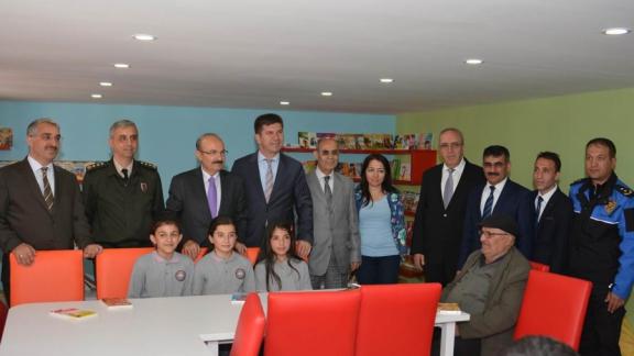  ÇOGEP Kapsamında Türk Hava Kurumu Ortaokuluna Yapılan Kütüphanenin Açılışı 